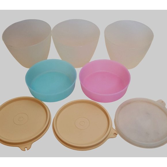 Vintage Tupperware Small Bowls Set of 5 Containers 3 Lids 1286 and 148 - Picture 1 of 12